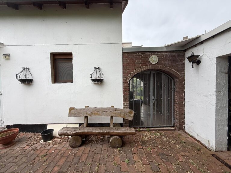 190 m² Wohnfläche – Ideal als Ein- oder Zweifamilienhaus in Woltwiesche