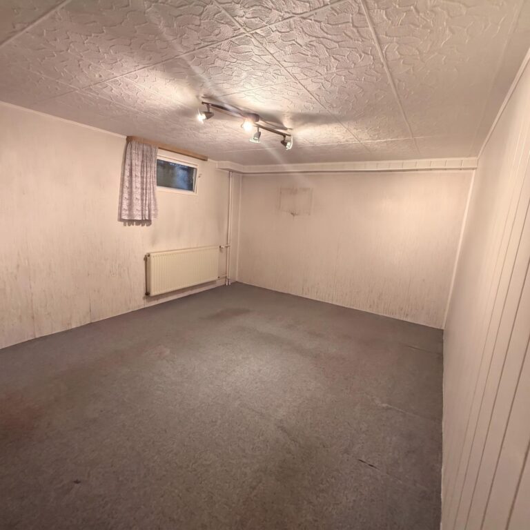 Solider Bungalow mit Vollkeller – ruhige Lage und viel Potenzial in Peine-Vöhrum
